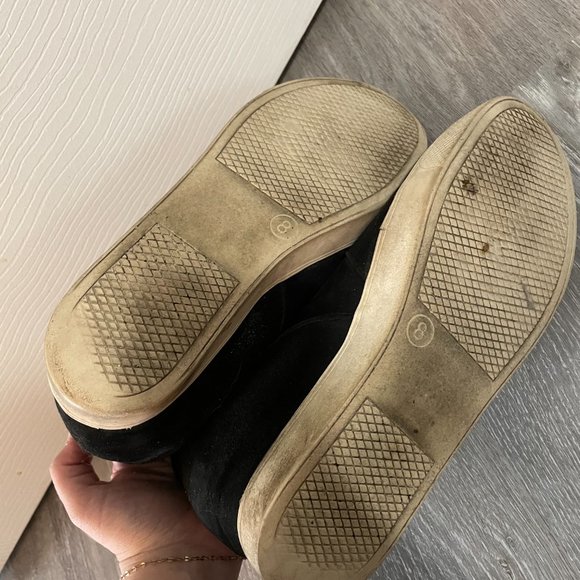 Zip-Up Black Velvet Shoes - Picture 3 of 3